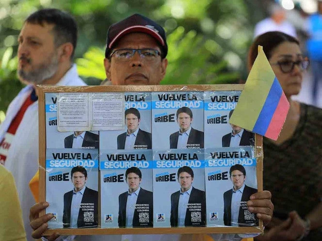 Candidato presidencial colombiano, Miguel Uribe, continúa en estado crítico tras atentado