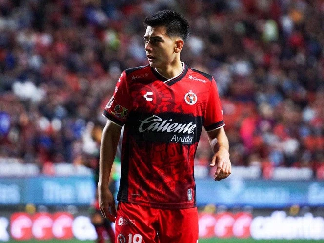 Gilberto Mora se luce con otro talento