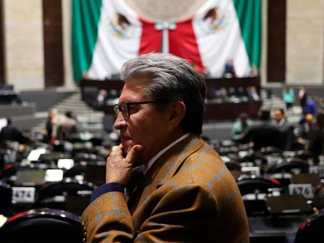 Hoy estamos más conectados que nunca, pero nos escuchamos menos: Ricardo Monreal