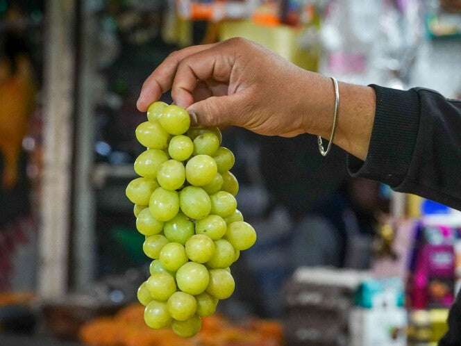 Año Nuevo: Pagan hasta 117 pesos el kilo de uvas para los ‘12 deseos’