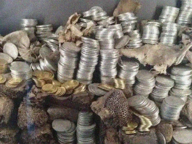 No solo saquearon al Louvre; ladrones roban 2 mil monedas de un museo en Francia