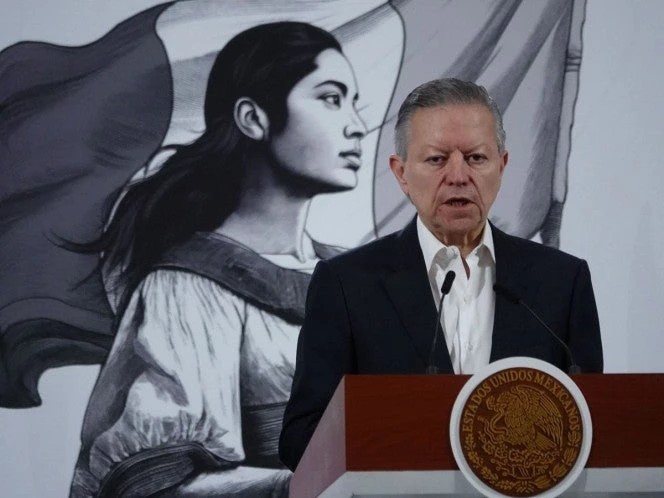 Arturo Zaldívar defiende reformas a Ley de Amparo; rechaza retroactividad