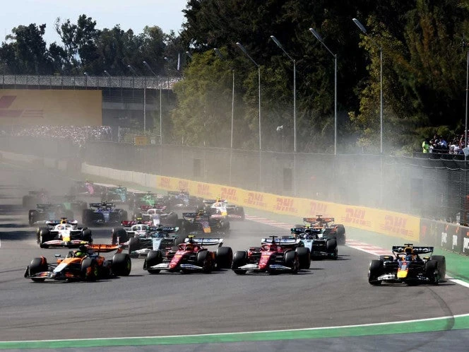 ¡Verstappen y Hamilton encendieron el inicio del GP de México!