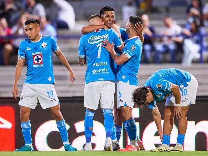 Niño pone en su lugar a su mamá: ‘me gusta Cruz Azul’