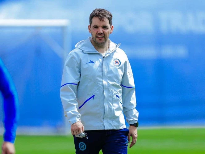 Larcamón espera un delantero de élite en Cruz Azul