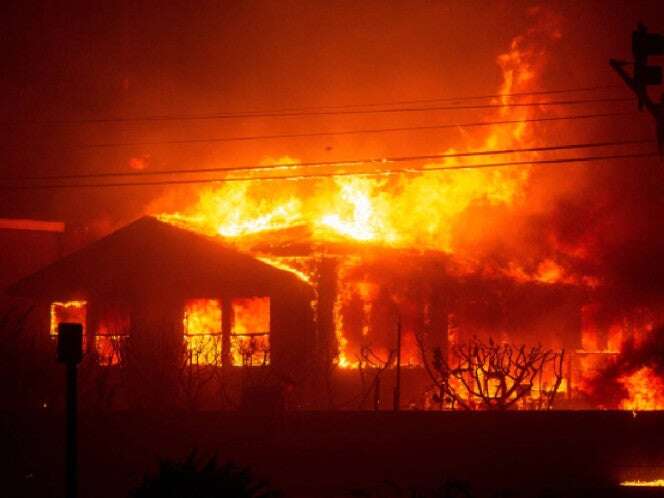 Incendios fuera de control siguen devastando Los Ángeles. VIDEOS