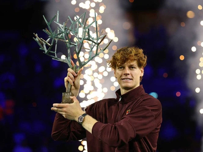 Jannik Sinner conquista París y vuelve a la cima de la ATP