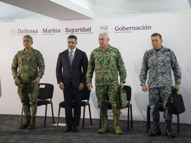 Arma usada en asesinato de Carlos Manzo, ligada a grupos delictivos: García Harfuch