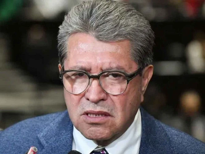 Monreal detalla uso del IEPS en bebidas azucaradas y buscará que exista mayor transparencia