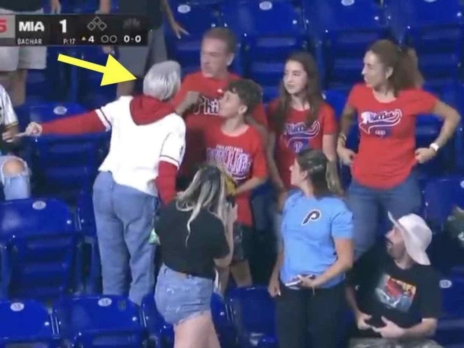 Sigue la búsqueda de 'La Karen de los Phillies', fan que arrebató pelota de home run