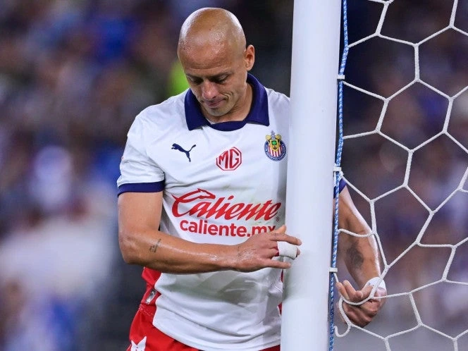 Chivas deja a 'Chicharito' sin Leagues Cup