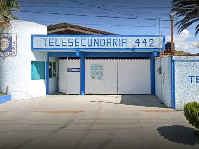 Alumna lleva pistola a secundaria y amenaza a compañero