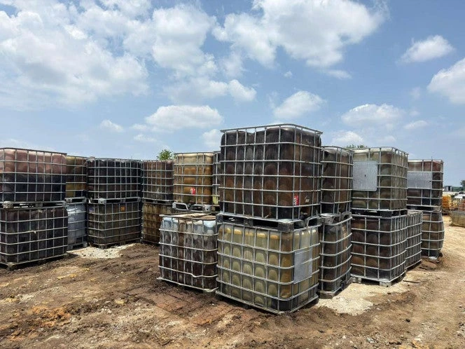 Aseguran 5 mil litros de hidrocarburo en predio de la carretera libre Monterrey-Reynosa