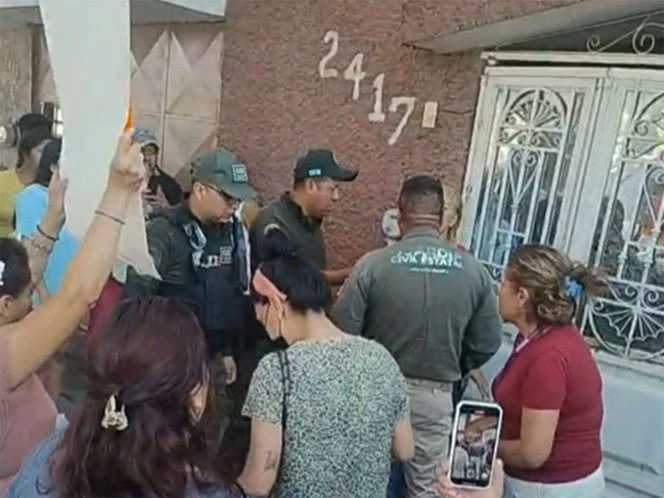 Mujer que tenía a perritos muriendo de hambre en SLP está detenida | VIDEO