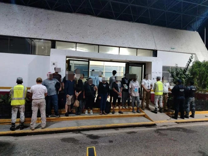 Semar rescata a 16 migrantes tras despliegue en Mapastepec 