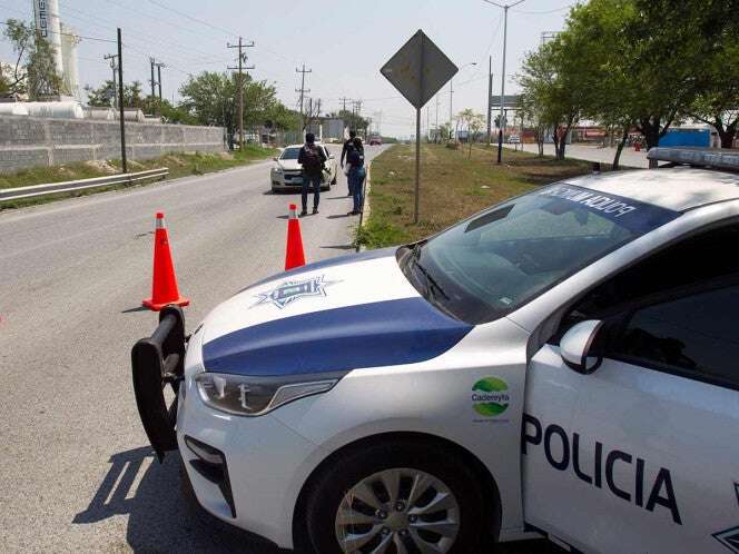 Asaltan a hombre en la autopista Monterrey-Nuevo Laredo y le roban 14 mil dólares