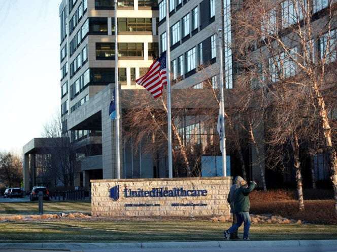 Acusan a UnitedHealthcare de negarle el seguro a una mujer en coma