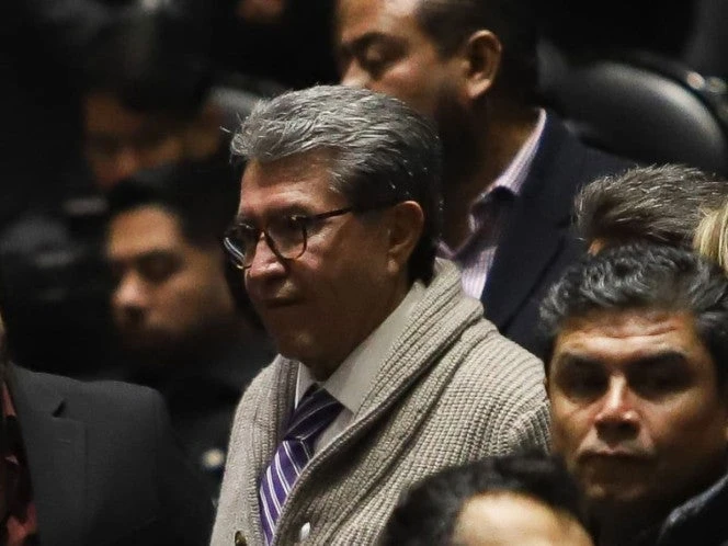 Posponen dictamen de revocación de mandato 