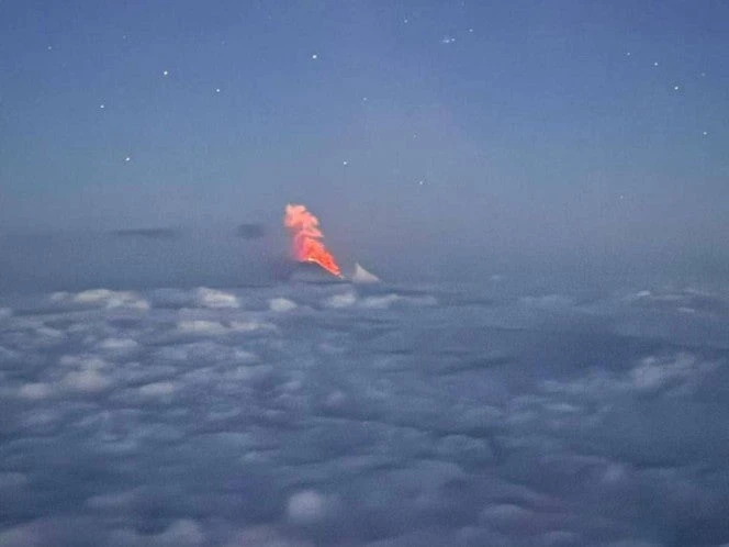 Volcán Klyuchevskoy entra en erupción tras el terremoto de magnitud 8.8 en Rusia
