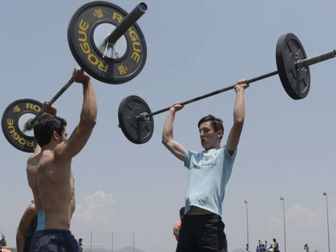 CrossFit en casa: 10 ejercicios para perder grasa sin gastar dinero