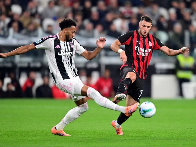 Santiago Gimenez es duda para el AC Milan vs Roma por lesión en el tobillo