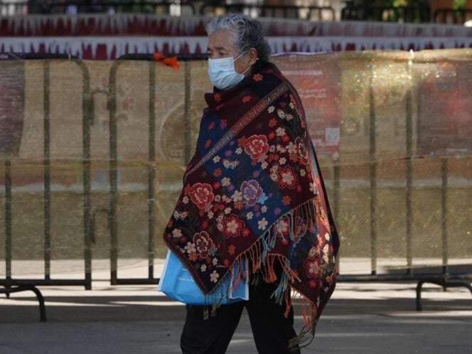 Insiste Ariadna Montiel en la protección de adultos mayores ante bajas temperaturas