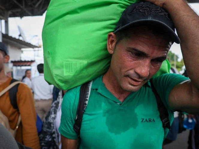 Flujo migratorio disminuye 91% hacia Estados Unidos; protección a mexicanos aumenta 