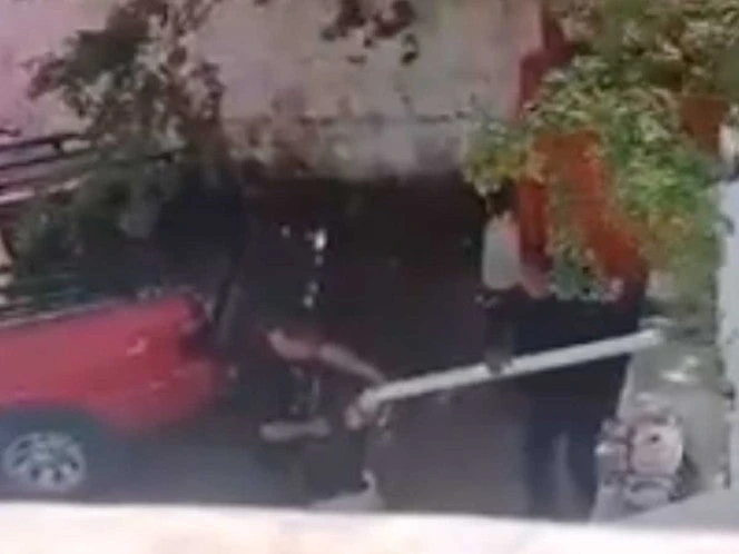 Policías de la SSP son captados ordeñando pipa asegurada en Tuxpan, Veracruz | VIDEO