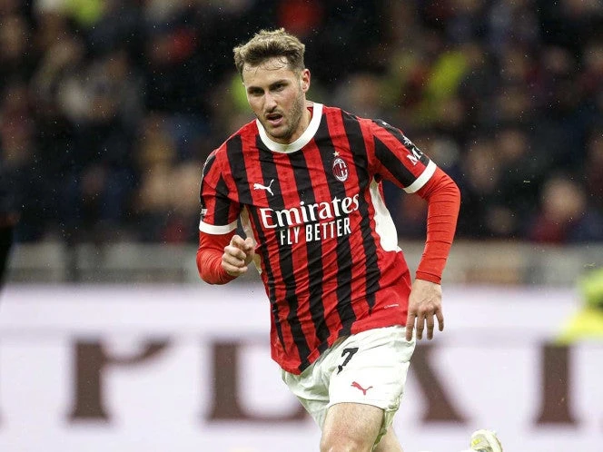 Santiago Gimenez suma cinco goles con el Milan