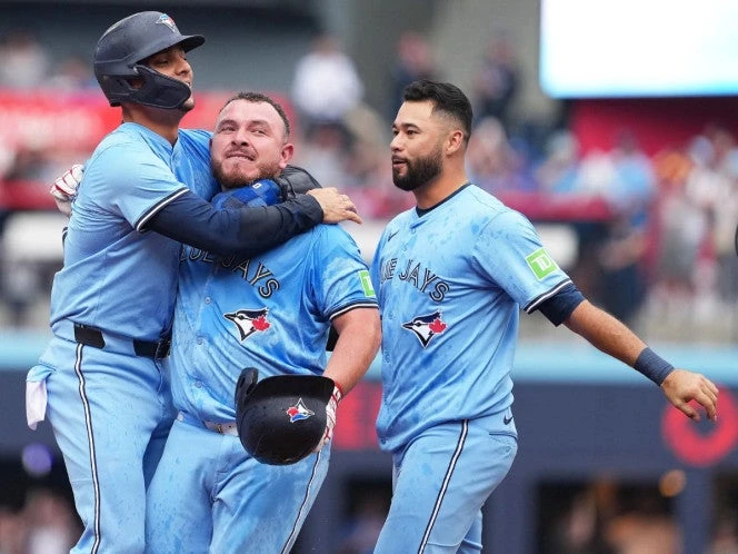 Alejandro Kirk colabora en triunfo de Toronto sobre Orioles