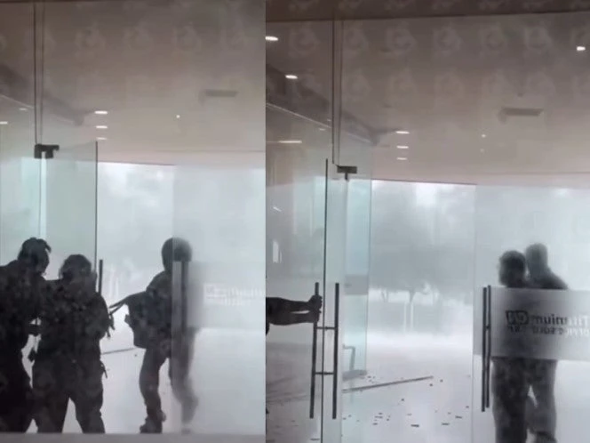 Lluvias intensas derriban puerta en Torre Titanium durante aguacero en Puebla