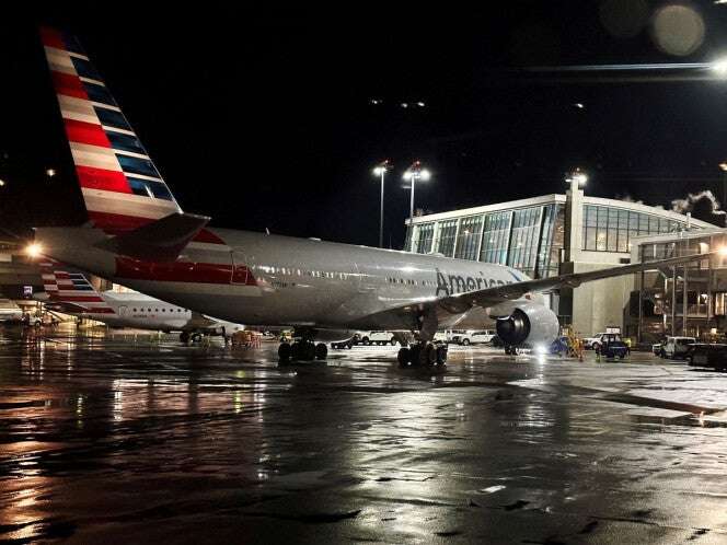 'Falla técnica' suspende todos los vuelos de American Airlines en plena Nochebuena