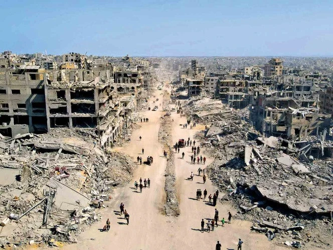 Regresan a una Gaza fantasma, mientras en Tel Aviv celebran; 500 mil desplazados