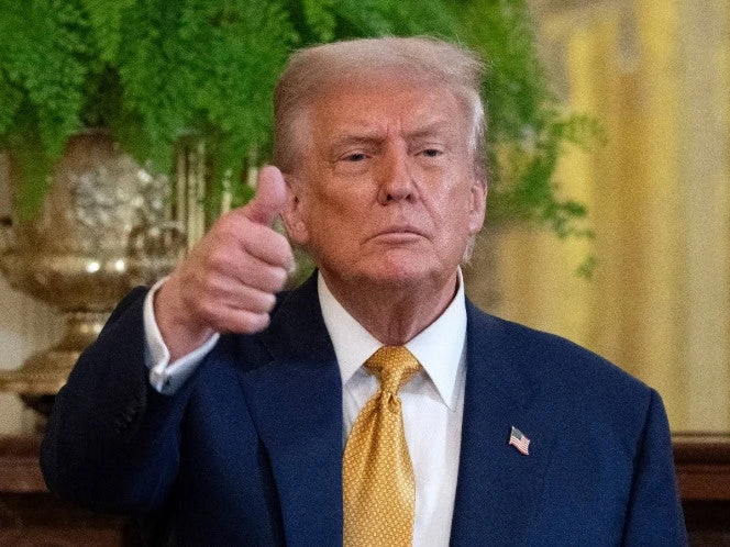Trump lanza plan nacional de IA y promete eliminar el “sesgo ideológico”