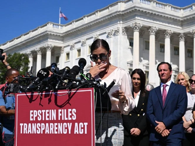 Víctimas de Epstein exigen transparencia y publicación de archivos