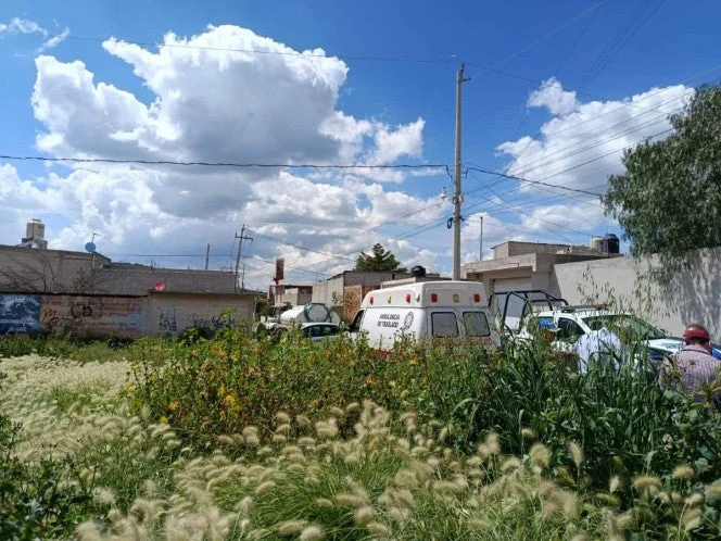 Recibe descarga eléctrica y cae desde una azotea; muere delegado en Hidalgo