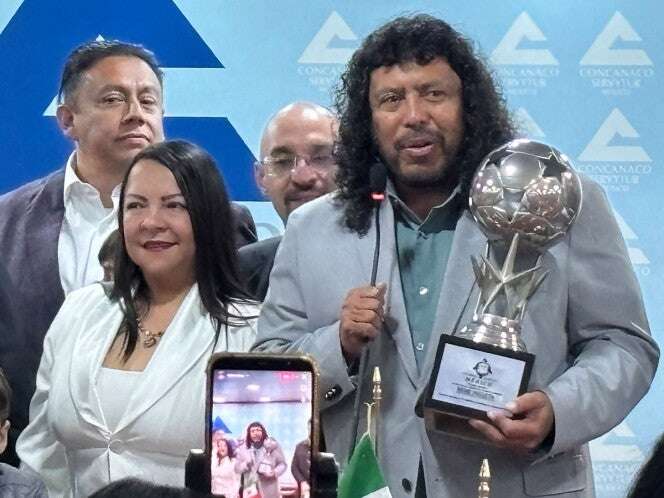 René Higuita da la cara por Efraín Juárez tras polémicas