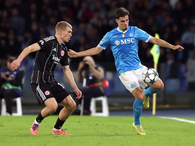 Nápoles no logra brillar en Champions