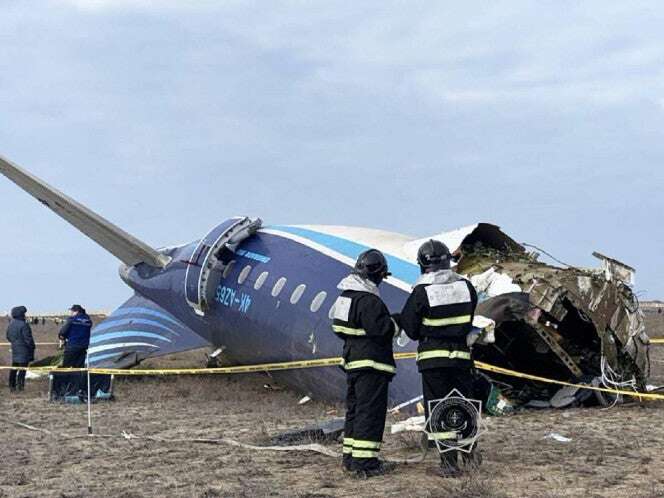 Putin se disculpa con Azerbaiyán por caída de avión; investigan impacto con proyectiles