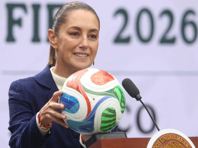 'Piensen en el gran país que representan', Sheinbaum a Selección Nacional