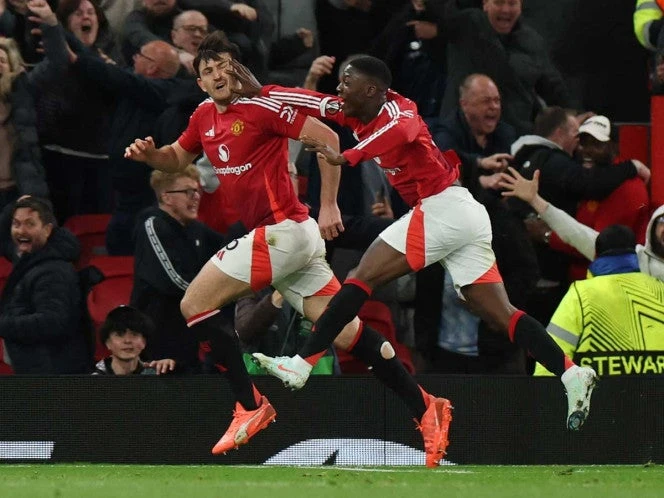 ¡Manchester United gana un partidazo de locura en Europa League!