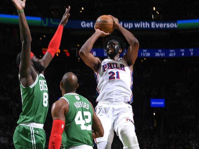 Sixers frenan a los campeones Celtics en su propia casa