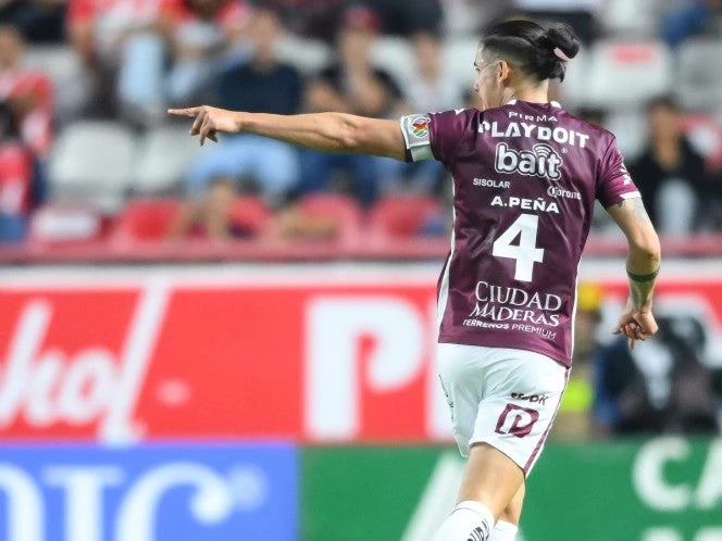 Necaxa aprovecha autogol y se mete a pelea por el Play-in