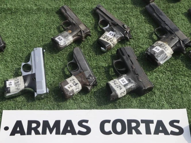 Ejército y Guardia Nacional aseguran 44 armas y más de 3 mil cartuchos