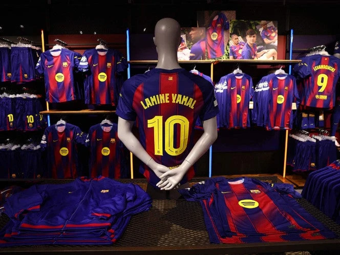 Lamine Yamal hereda el mítico 10 del Barcelona