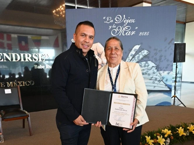 Doña Ofelia por fin conocerá el mar a sus 70 años gracias a concurso literario: ‘Me lo imagino inmenso y yo me siento igual’
