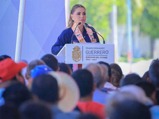 Evelyn Salgado inaugura la rehabilitación de la avenida Vicente Guerrero, en Tierra Colorada