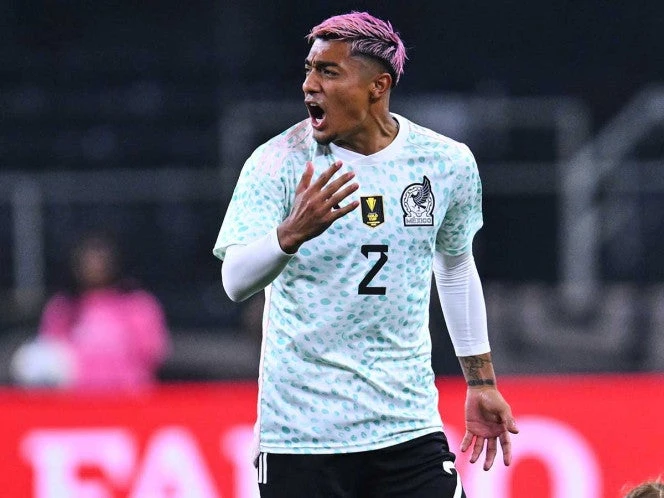 Matías Almeyda rescataría a Julián Araujo