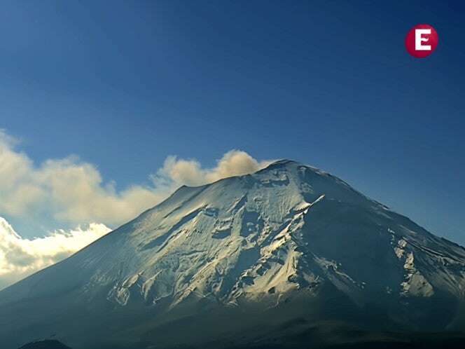 Popocatépetl le baja al tremor, pero registra más de 100 exhalaciones