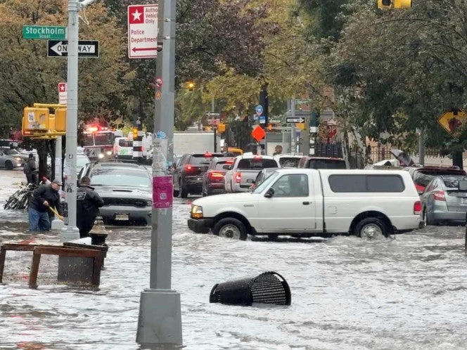Fuertes lluevias en Nueva York dejan inundaciones y dos muertos